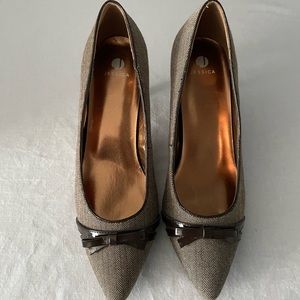 Brown women’s size 10 2.5” Jessica brand heels.